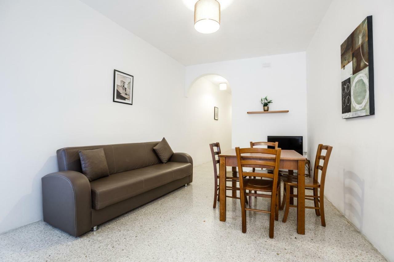 Dolphin Court Apartment Marsalforn Exterior photo