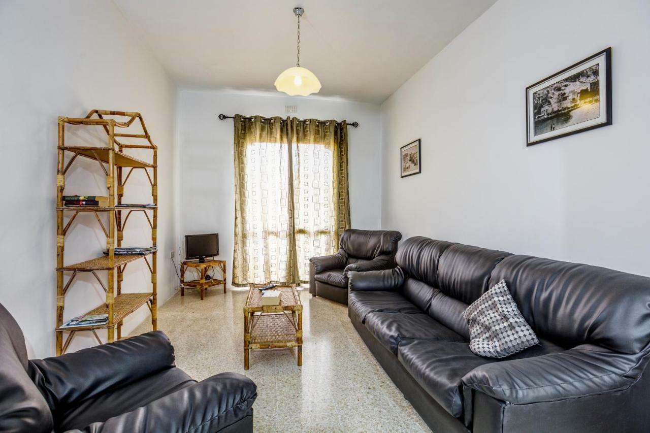 Dolphin Court Apartment Marsalforn Exterior photo